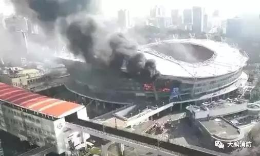  尼斯vs马赛延期，暴雨导致场地损毁  